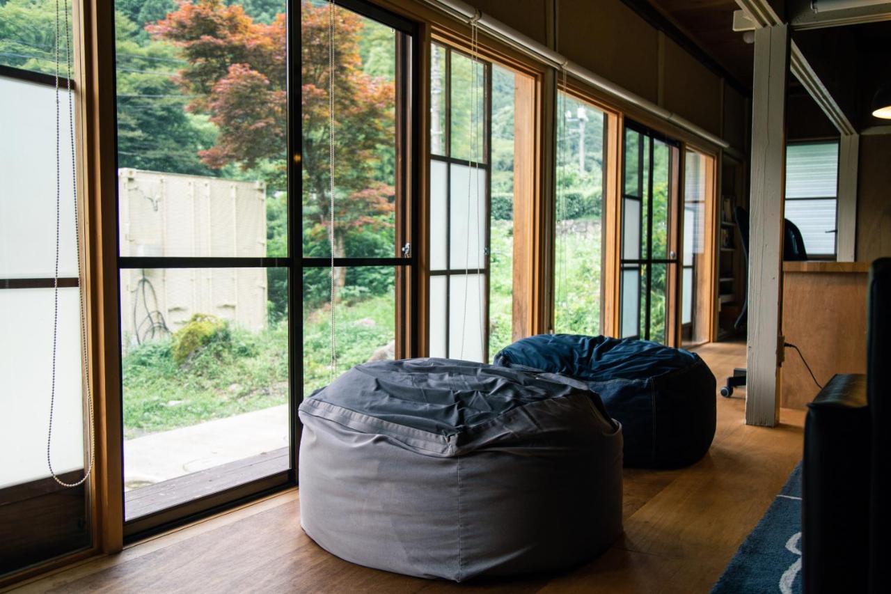 山の中の一棟貸切宿 五番地 Nambu (Yamanashi) Kültér fotó