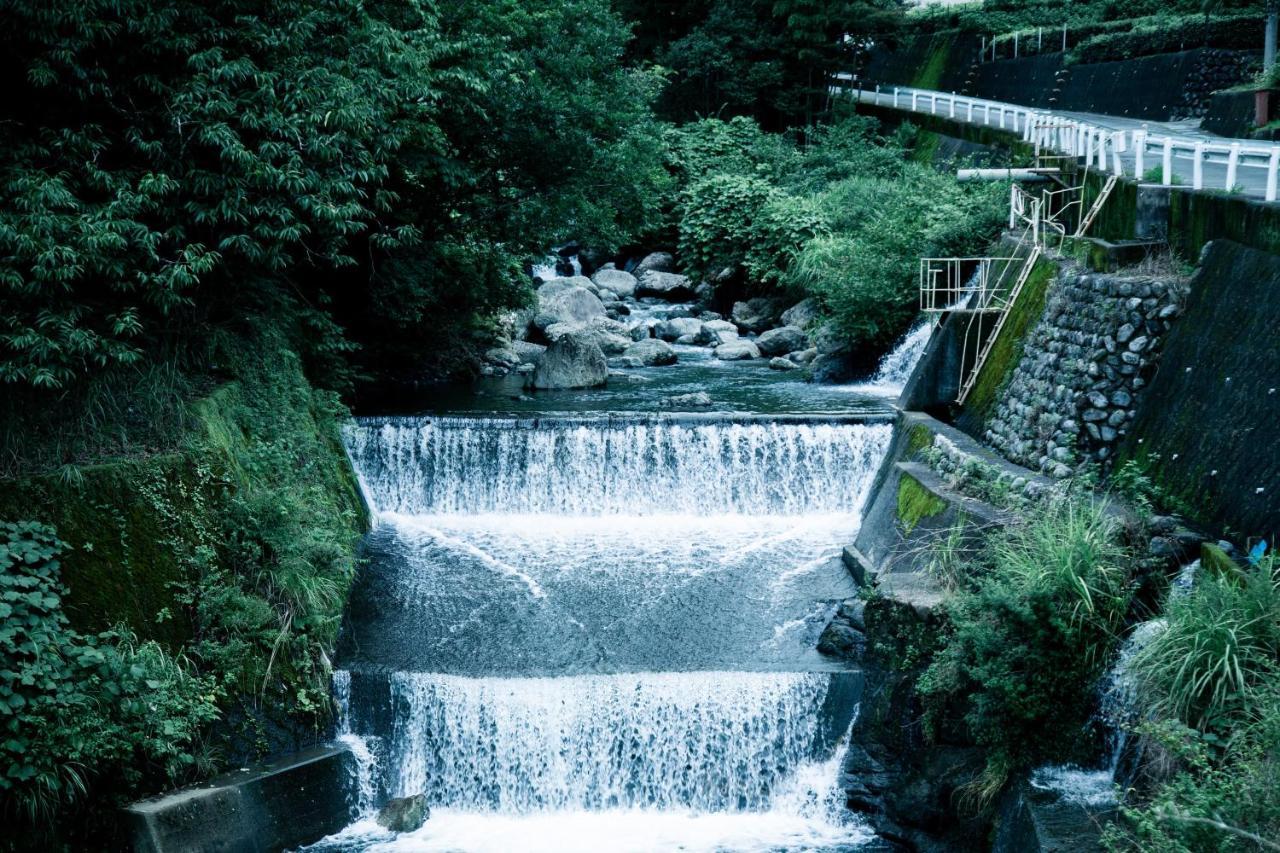 山の中の一棟貸切宿 五番地 Nambu (Yamanashi) Kültér fotó