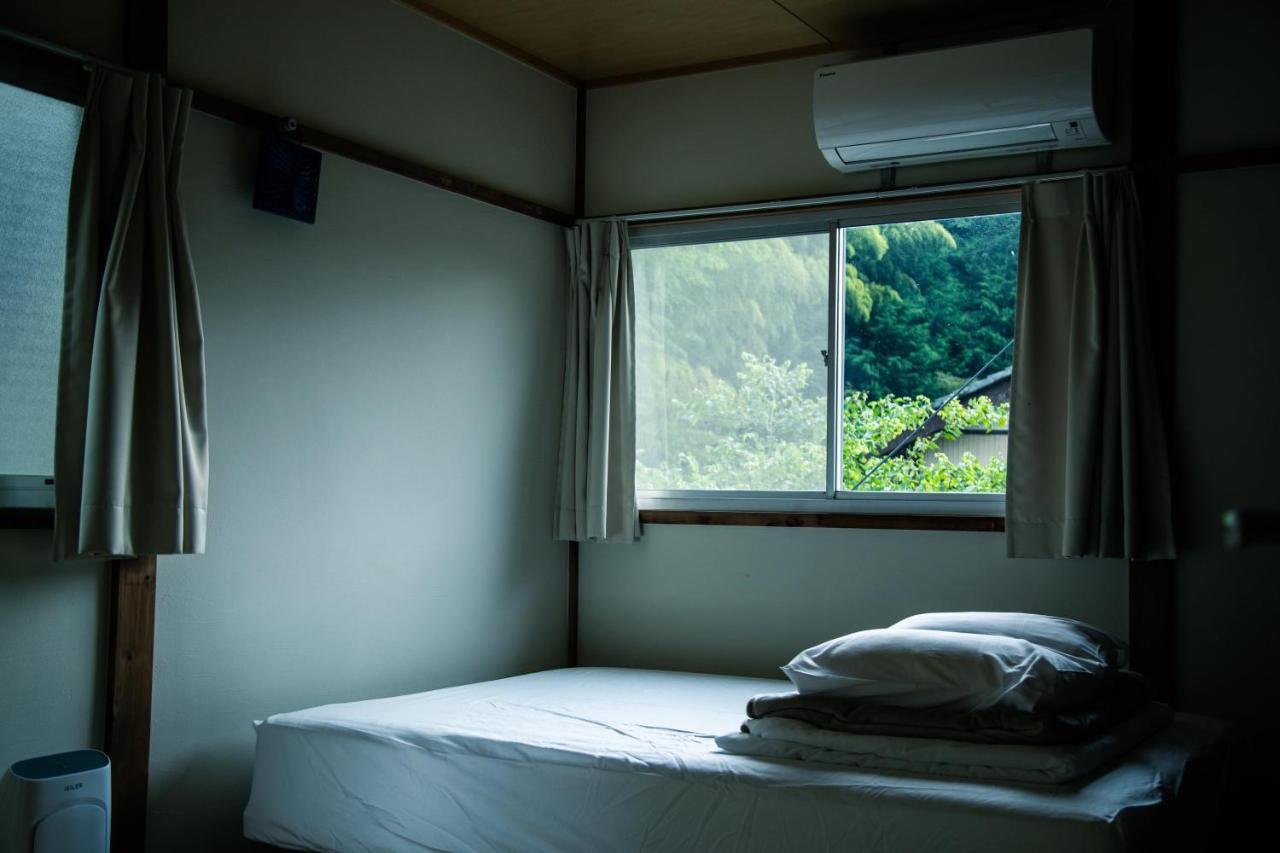 山の中の一棟貸切宿 五番地 Nambu (Yamanashi) Kültér fotó
