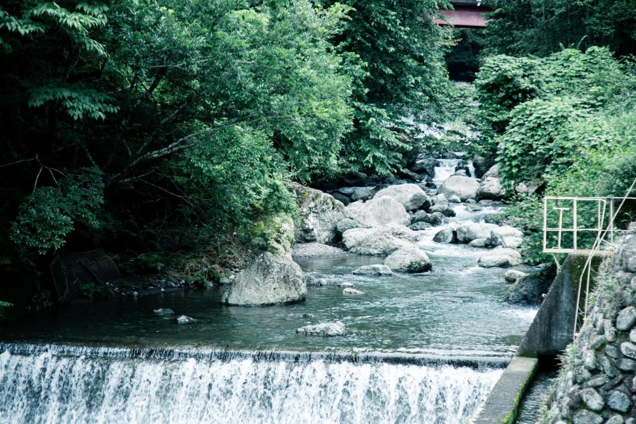山の中の一棟貸切宿 五番地 Nambu (Yamanashi) Kültér fotó