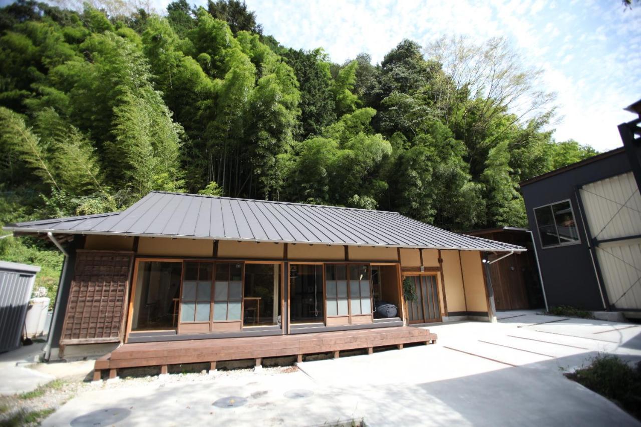 山の中の一棟貸切宿 五番地 Nambu (Yamanashi) Kültér fotó