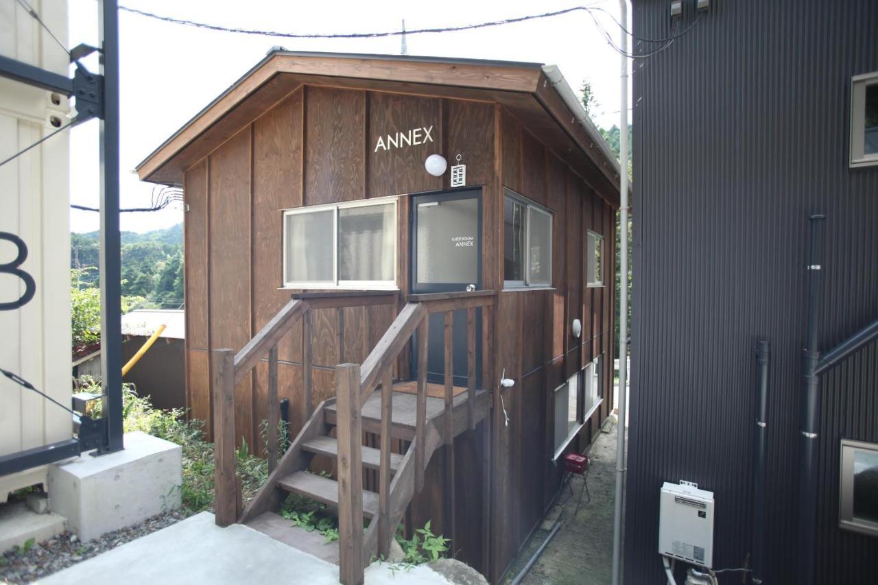 山の中の一棟貸切宿 五番地 Nambu (Yamanashi) Kültér fotó